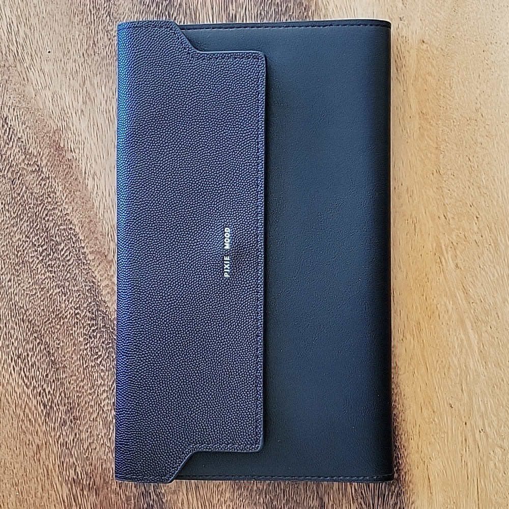 Pixie Mood travel organizer, nwot